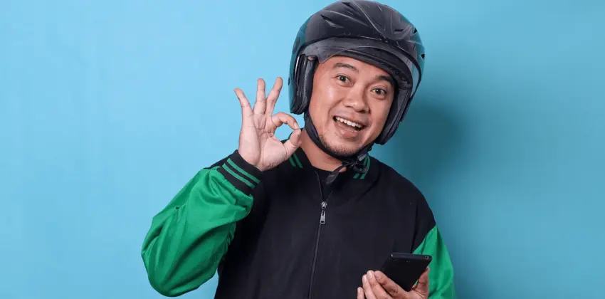 Clean Helmet, Safer Ride: Helm Care’s Impact on Motorcyclist Safety: image 3